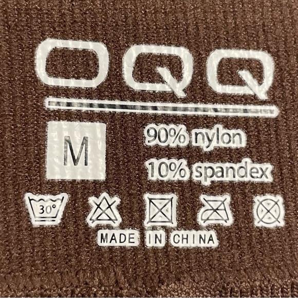 Elegant Brown, Quarter Zip, Ribbed, Body-con Dress - Size Medium - Picture 4 of 5